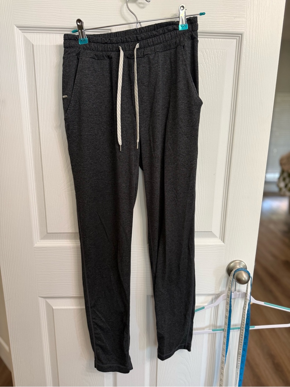 Vuori Ponto Performance Pant Men’s Medium Charcoal Heather DreamKnit 31”
